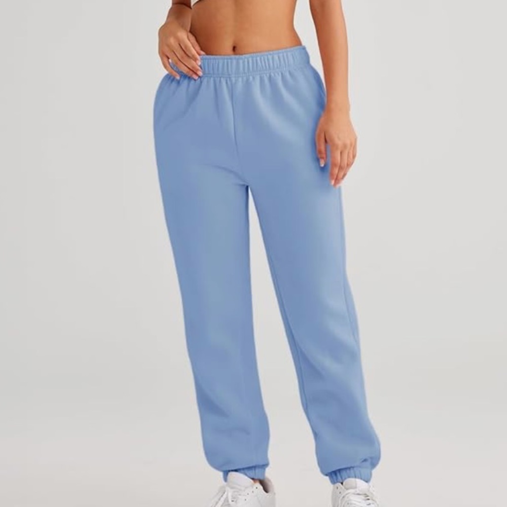 Baby blue sweatpants in the size medium